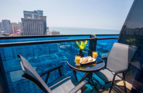Orbi City Aparthotel Sea View